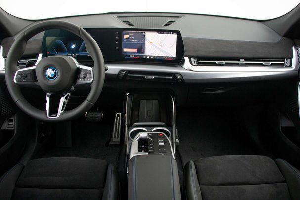 BMW iX2 xDrive30 230 kW image number 5