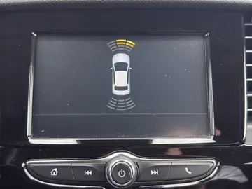 Car image 27