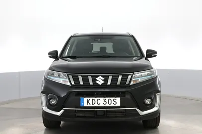 Car image 3