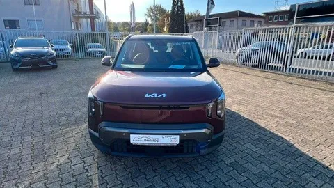 Car image 24