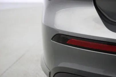 Car image 35
