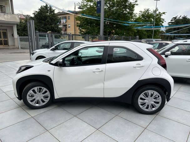 Toyota Aygo X 1.0 VVT-i 53 kW image number 12