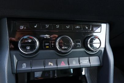 Car image 37