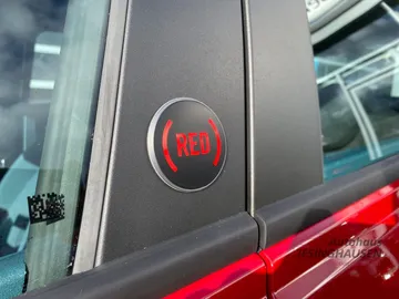 Car image 27