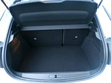 Car image 27