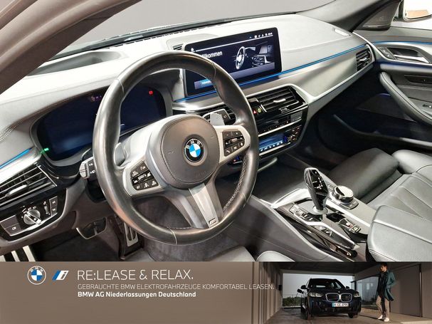 BMW 530 Touring xDrive 215 kW image number 6