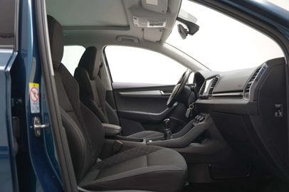 Car image 37