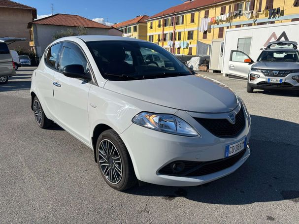 Lancia Ypsilon 51 kW image number 7