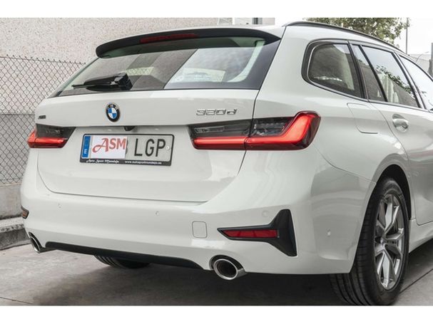 BMW 320d Touring xDrive 140 kW image number 38