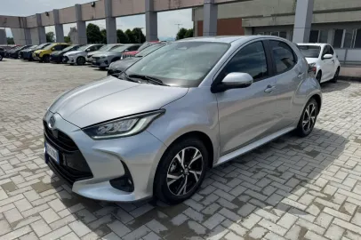 Car image 1