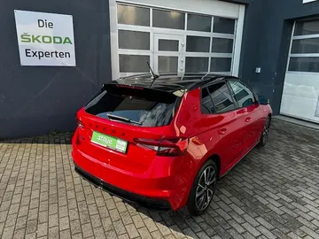 Car image 30
