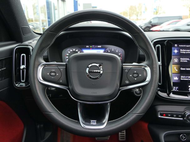 Volvo XC40 T3 120 kW image number 24