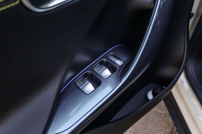 Car image 37