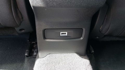 Car image 31