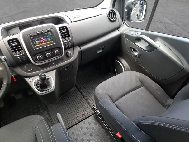 Renault Trafic 107 kW image number 19