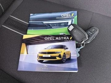 Car image 36