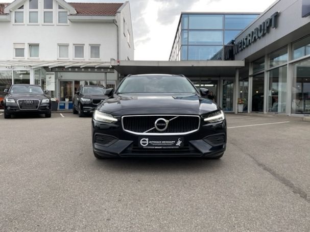 Volvo V60 D4 Momentum 140 kW image number 2