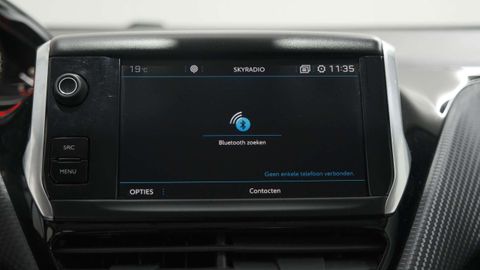 Car image 37