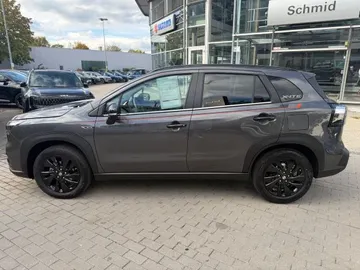 Car image 4