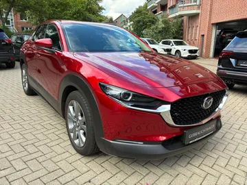 Car image 4