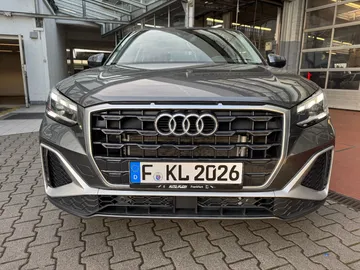 Car image 32
