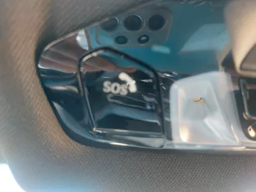 Car image 27