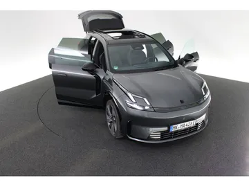 Car image 27