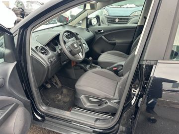 Car image 21