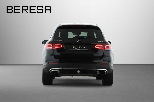 Mercedes-Benz GLC 300 e 235 kW image number 3