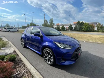 Car image 2
