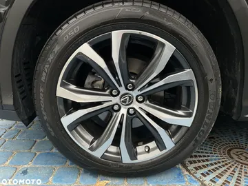 Car image 36