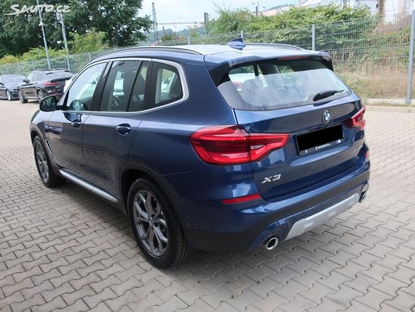 BMW X3 xDrive20d xLine 140 kW image number 16