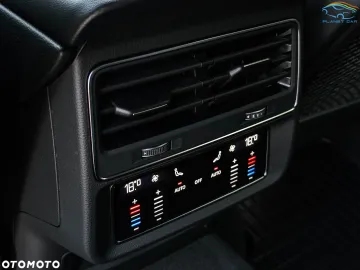 Car image 38