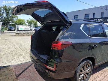 Car image 29