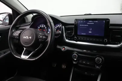 Car image 27