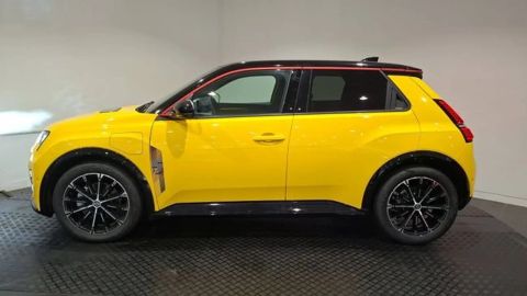 Car image 4