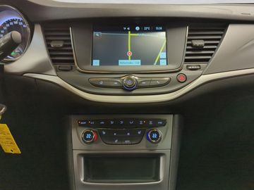 Car image 15