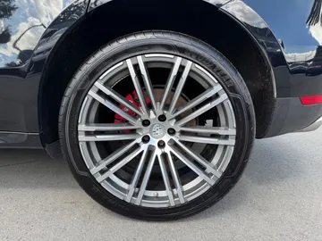 Car image 39