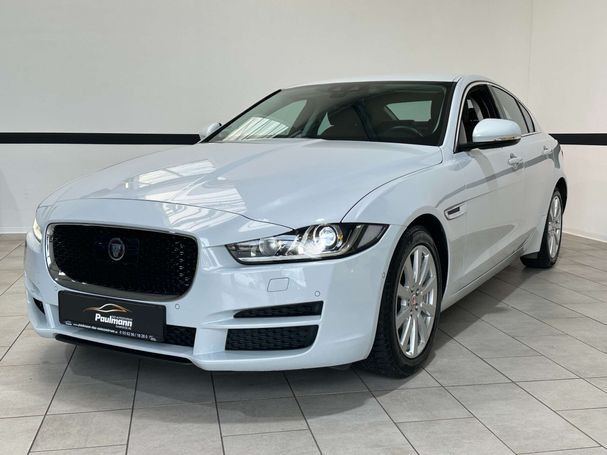 Jaguar XE 25t Portfolio 177 kW image number 1