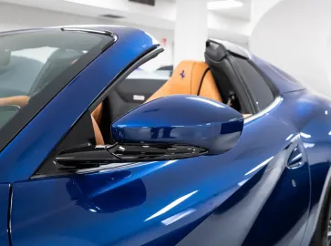 Car image 30