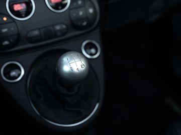 Car image 36