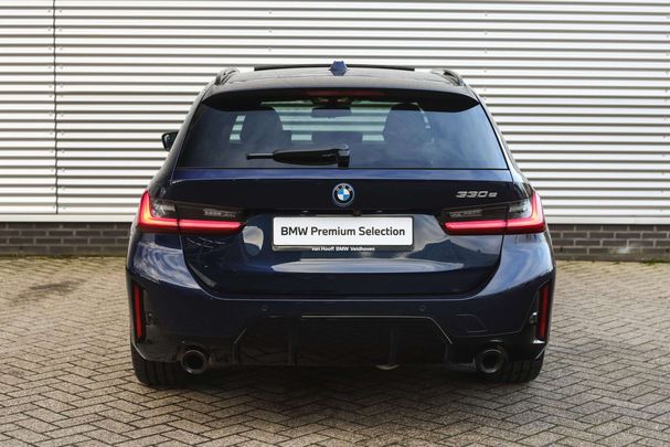 BMW 330 e Touring 215 kW image number 21