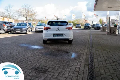 Car image 45