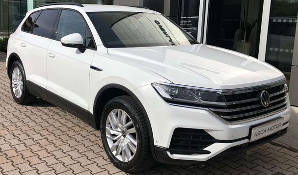 Volkswagen Touareg 3.0 TDI 4Motion 170 kW image number 9