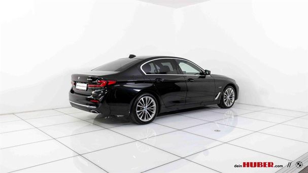 BMW 545 e xDrive 290 kW image number 5