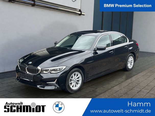 BMW 320i Luxury Line 135 kW image number 1