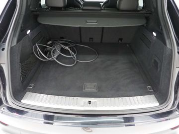 Car image 45