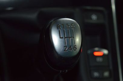 Car image 36