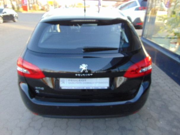 Peugeot 308 SW BlueHDi 130 Active 96 kW image number 6