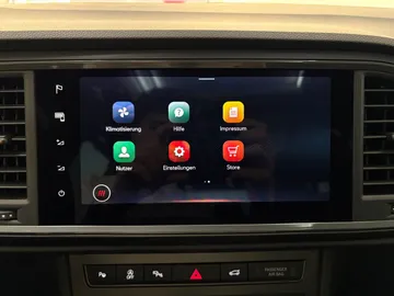 Car image 30